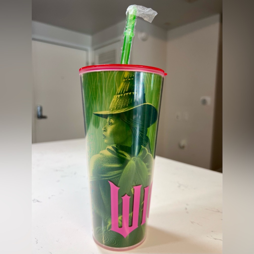 Wicked X Cinemark Glinda & Elphaba Tumbler With Straw